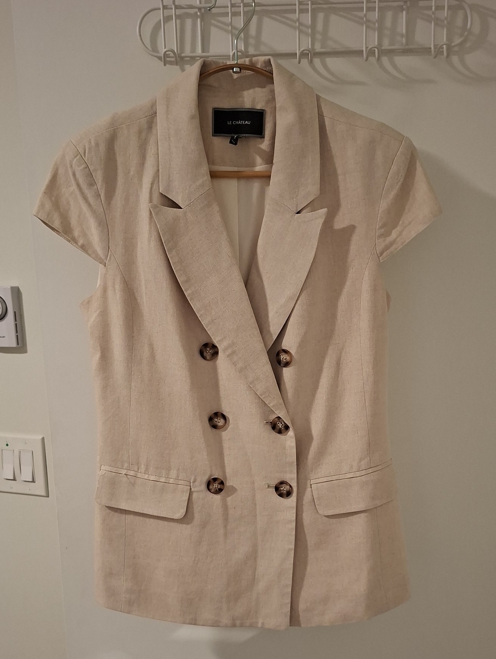 Le Chateau Tan/Beige Linen-blend Short/Cap-sleeve Fitted Blazer (Size S)